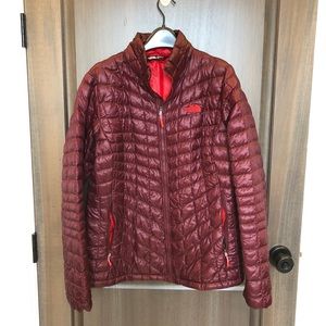 Women’s north face thermoball jacket